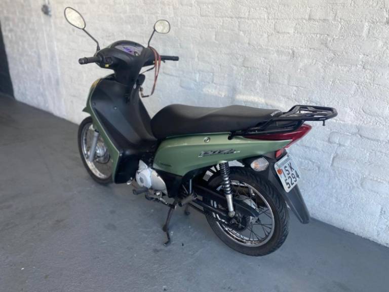 HONDA - BIZ 125 - 2011/2012 - Verde - R$ 10.000,00
