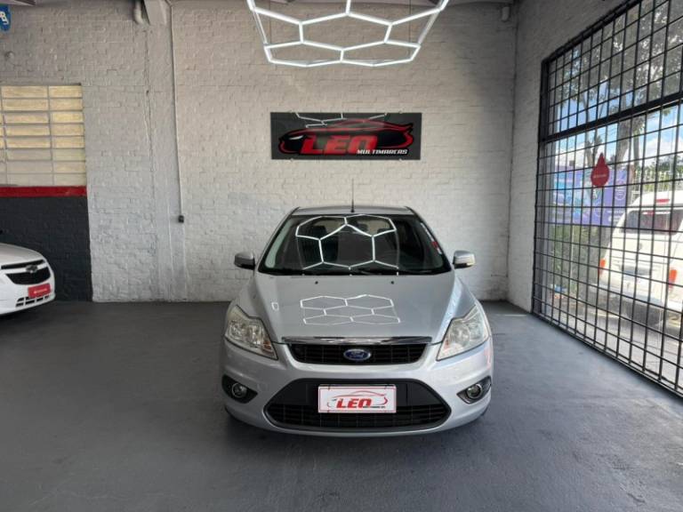 FORD - FOCUS - 2012/2012 - Prata - R$ 40.900,00