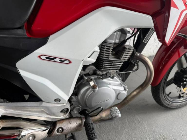 HONDA - CG 150 - 2015/2015 - Vermelha - R$ 13.900,00