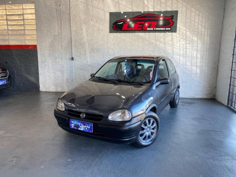 CHEVROLET - CORSA - 1994/1995 - Cinza - R$ 13.900,00