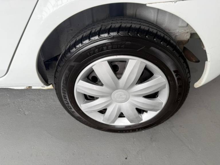 RENAULT - CLIO - 2012/2012 - Branca - R$ 20.900,00