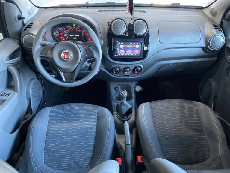 FIAT - PALIO - 2014/2015 - Branca - R$ 42.900,00