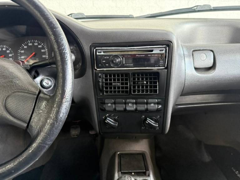 VOLKSWAGEN - GOL - 1996/1996 - Branca - R$ 15.500,00