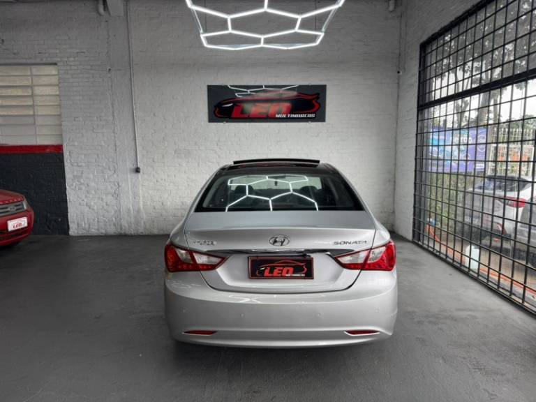 HYUNDAI - SONATA - 2011/2012 - Prata - R$ 74.900,00