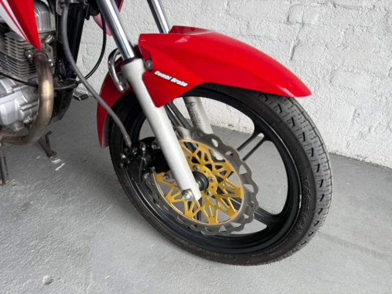 HONDA - CG 150 - 2015/2015 - Vermelha - R$ 13.900,00