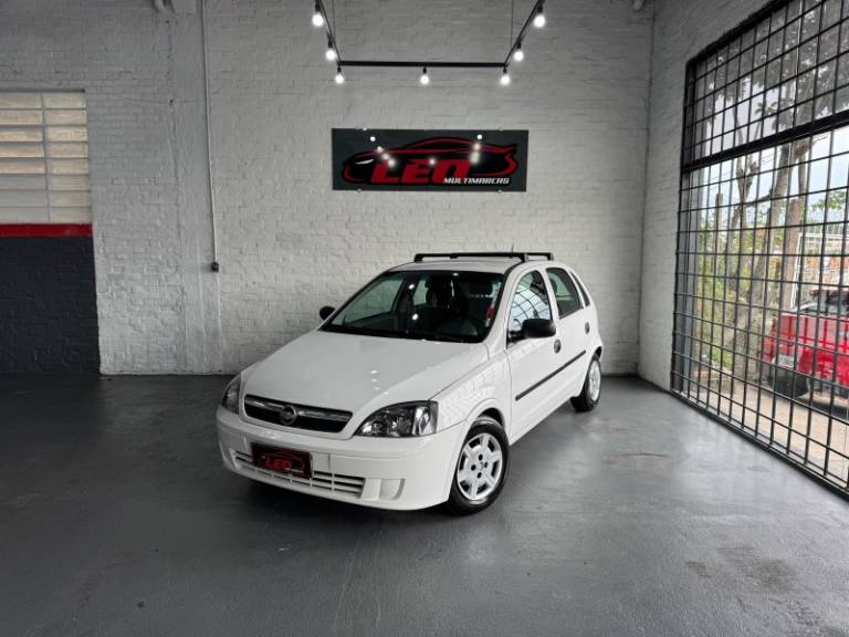 CHEVROLET - CORSA - 2003/2003 - Branca - R$ 22.900,00