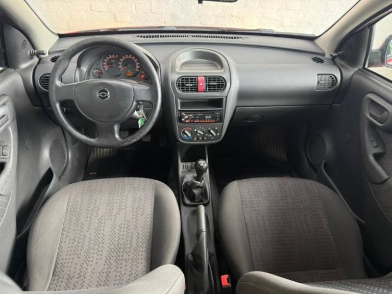 CHEVROLET - CORSA - 2011/2011 - Vermelha - R$ 33.900,00