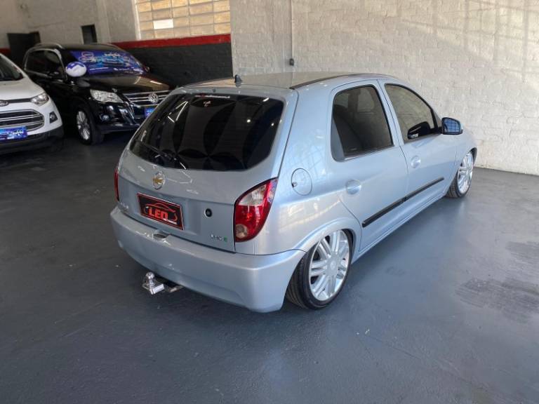 CHEVROLET - CELTA - 2010/2010 - Prata - R$ 25.900,00