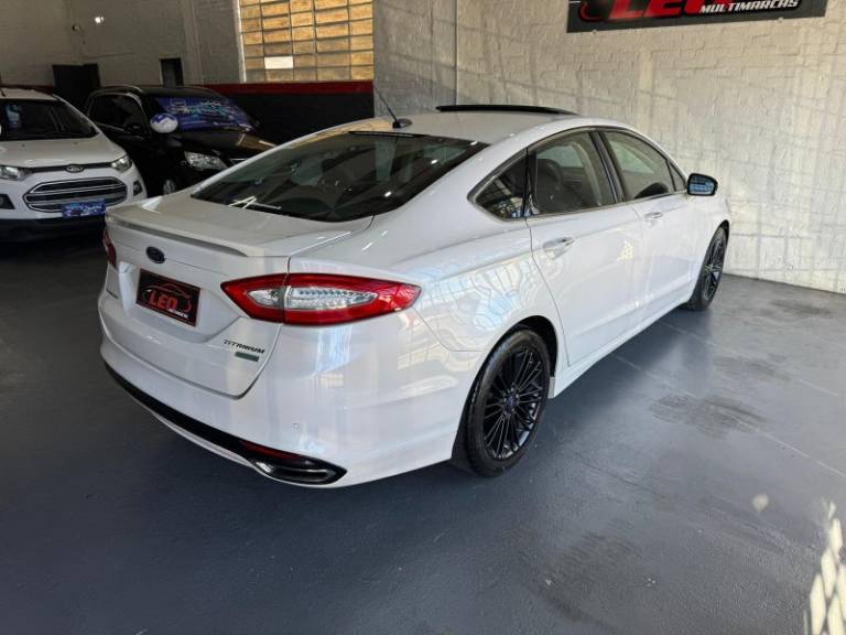 FORD - FUSION - 2013/2013 - Branca - R$ 72.900,00