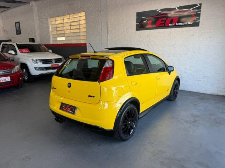 FIAT - PUNTO - 2009/2010 - Amarela - R$ 51.900,00