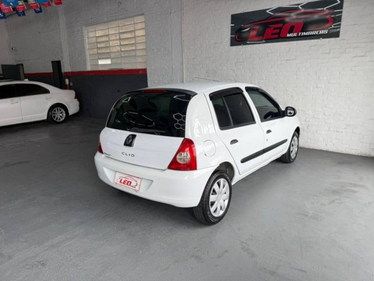 RENAULT - CLIO - 2012/2012 - Branca - R$ 20.900,00