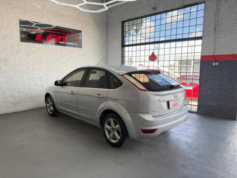 FORD - FOCUS - 2012/2012 - Prata - R$ 40.900,00