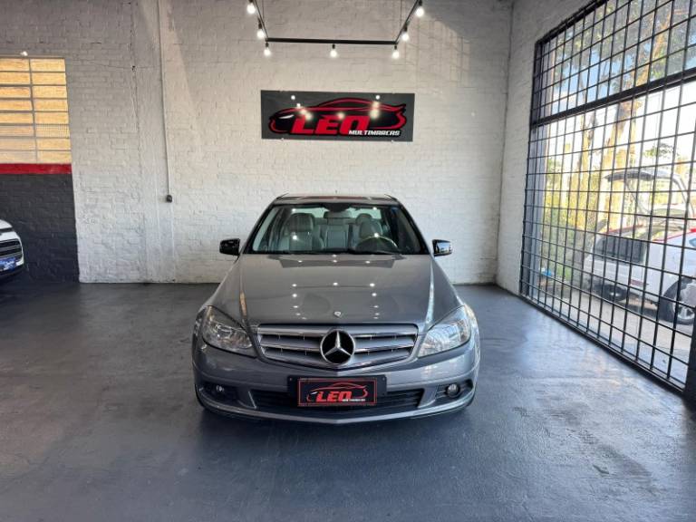 MERCEDES-BENZ - C 180 - 2010/2011 - Cinza - R$ 58.900,00