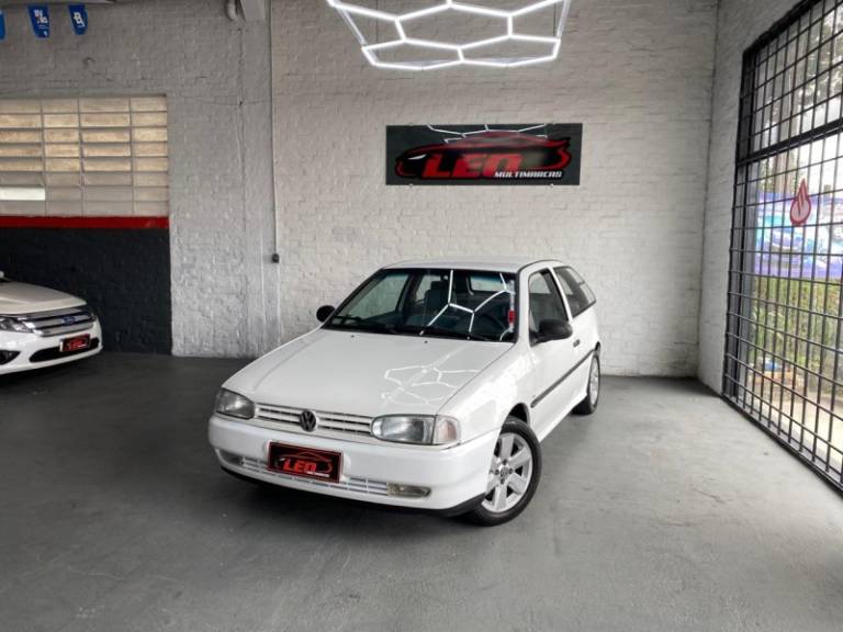 VOLKSWAGEN - GOL - 1995/1996 - Branca - R$ 18.900,00