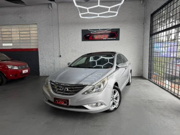 HYUNDAI - SONATA - 2011/2012 - Prata - R$ 74.900,00