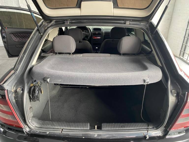 CHEVROLET - ASTRA - 2006/2007 - Preta - R$ 24.900,00