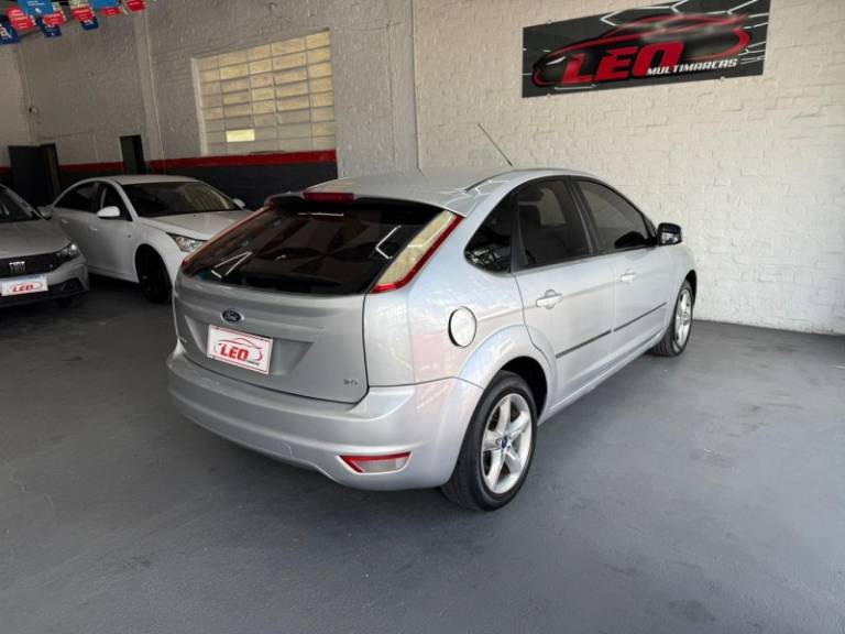 FORD - FOCUS - 2012/2012 - Prata - R$ 43.900,00