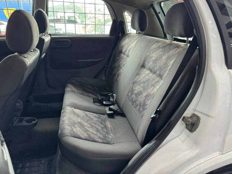CHEVROLET - CORSA - 2003/2003 - Branca - R$ 22.900,00