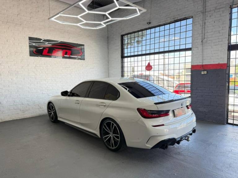 BMW - 320I - 2021/2021 - Branca - R$ 229.900,00