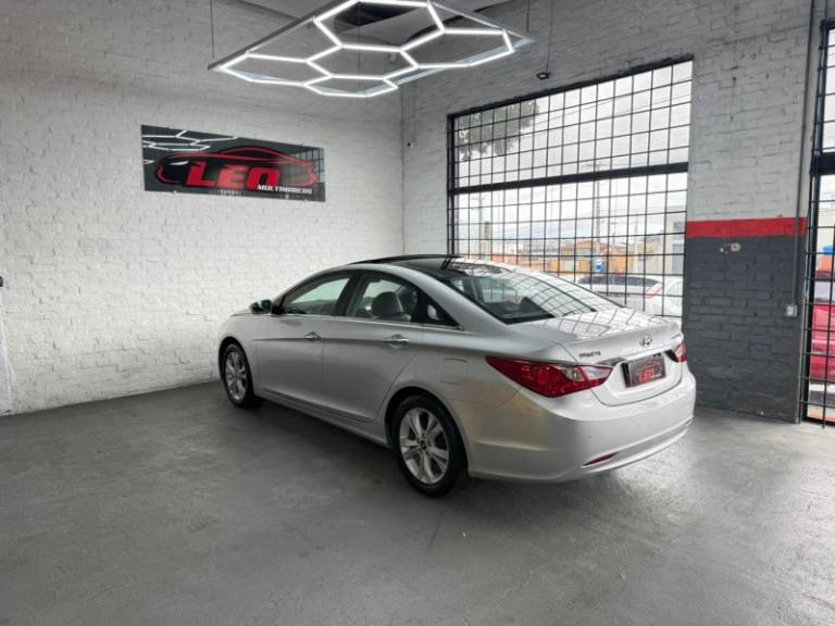 HYUNDAI - SONATA - 2011/2012 - Prata - R$ 74.900,00