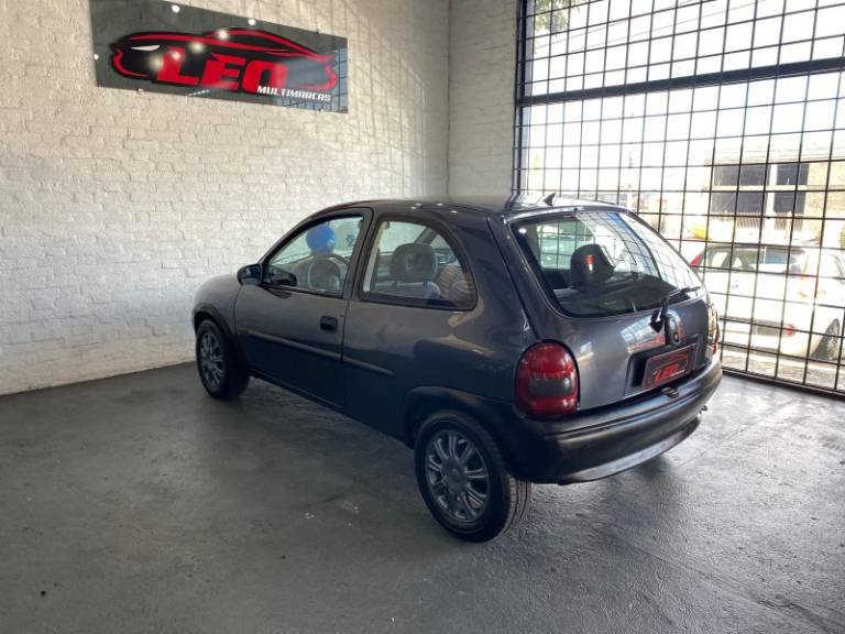 CHEVROLET - CORSA - 1994/1995 - Cinza - R$ 13.900,00