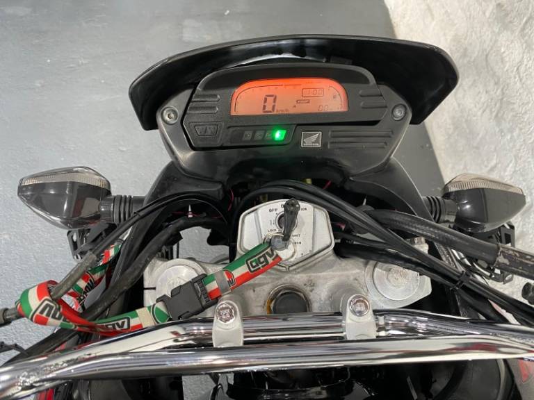 HONDA - XRE 300 - 2010/2010 - Preta - R$ 14.900,00