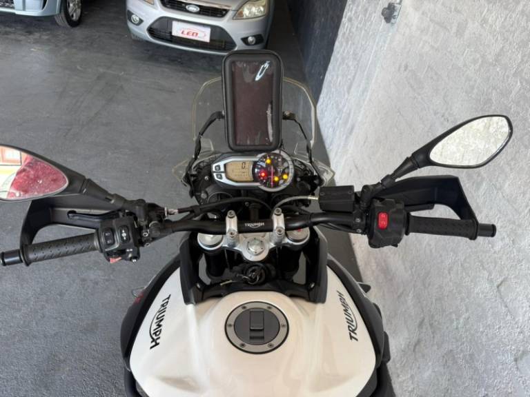 TRIUMPH - TIGER 800XC - 2015/2016 - Branca - R$ 48.900,00