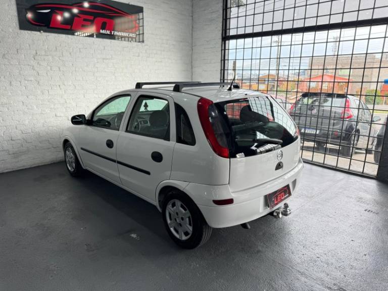 CHEVROLET - CORSA - 2003/2003 - Branca - R$ 22.900,00