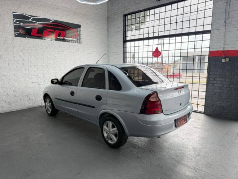 CHEVROLET - CORSA - 2009/2009 - Prata - R$ 31.900,00
