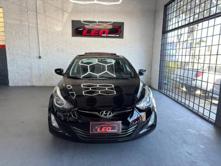 HYUNDAI - ELANTRA - 2013/2014 - Preta - R$ 68.900,00