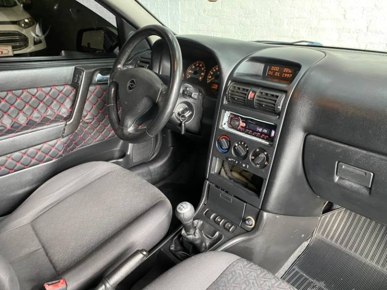 CHEVROLET - ASTRA - 2006/2007 - Preta - R$ 24.900,00