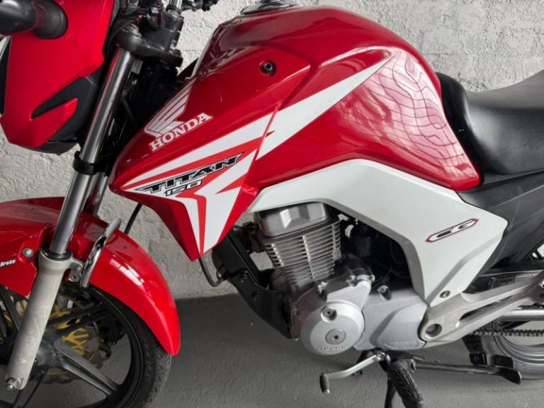 HONDA - CG 150 - 2015/2015 - Vermelha - R$ 13.900,00