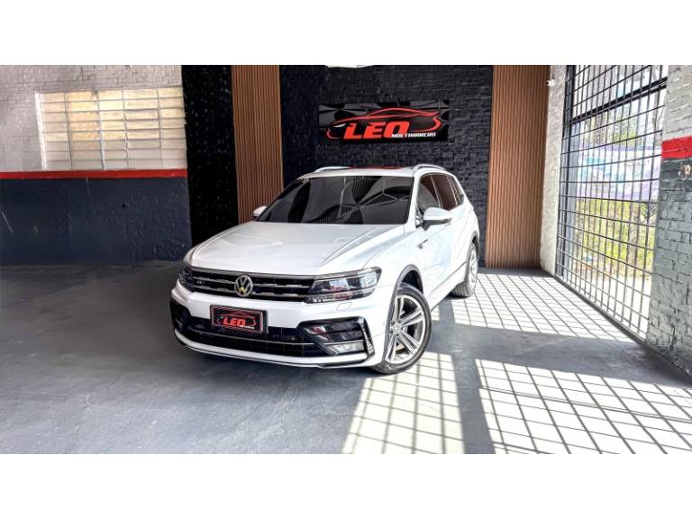 VOLKSWAGEN - TIGUAN - 2019/2019 - Branca - R$ 164.900,00